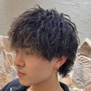 ショート カラー パーマ ヘアアレンジ メンズ 新宿のパーマ職人/ メンズパーマ/石見のヘアスタイル