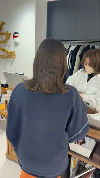 ミディアム カラー パーマ ヘアアレンジ メンズ キッズ 骨格レイヤーカット 🌿美髪縮毛矯正のヘアスタイル