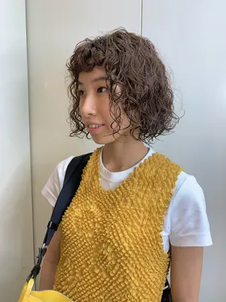 ミディアム パーマ 桃果 momokaのヘアスタイル