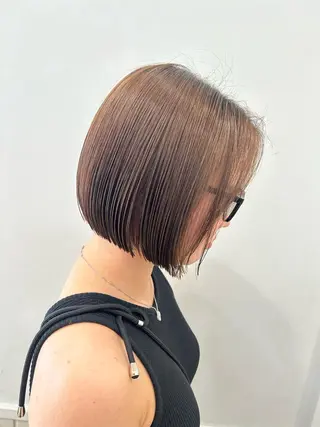ショート ぱつっとボブ/ 小野あかねのヘアスタイル