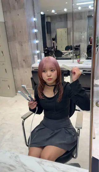ミディアム カラー ヘアアレンジ 【🥀履歴修正🥀】 ハイトーン職人/拓真のヘアスタイル