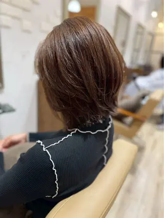 ミディアム 三輪 あおいのヘアスタイル