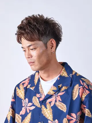 ショート カラー メンズ 仁和山 晃のヘアスタイル