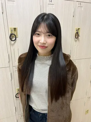 ロング ツヤ感／似合わせ カラー🌿yuiのヘアスタイル