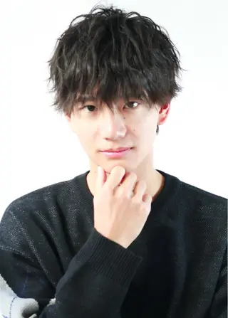 ショート パーマ メンズ 西村 友佑のヘアスタイル