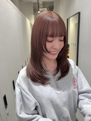 セミロング 渡邊 百咲のヘアスタイル