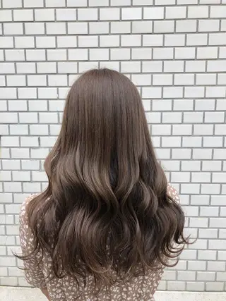 ロング カラー 店長　濱口 花菜　美髪整形のヘアスタイル