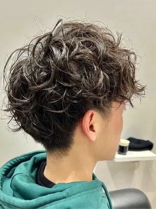 ショート カラー パーマ 表参道🌿赤み消し カラー/チナツのヘアスタイル