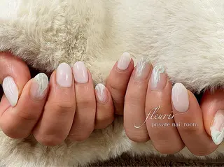 ネイル フルリール 【プライベートサロンのネイルデザイン