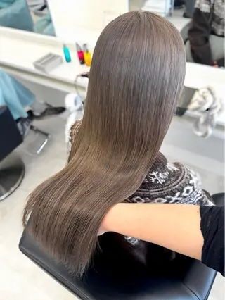 ロング カラー ParveMix 楠本結菜のヘアスタイル