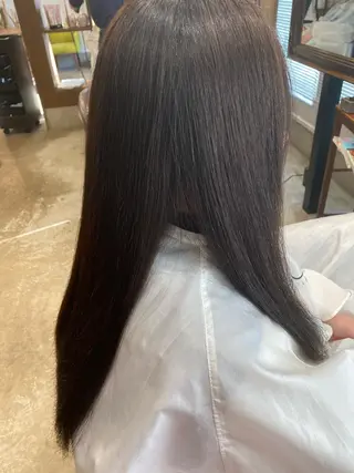 ロング カラー 沖田 舞衣のヘアスタイル