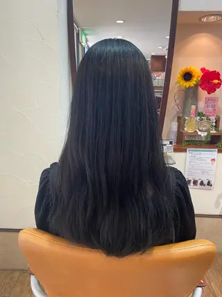 ロング カラー サプリームヘア 飯田みち瑠のヘアスタイル