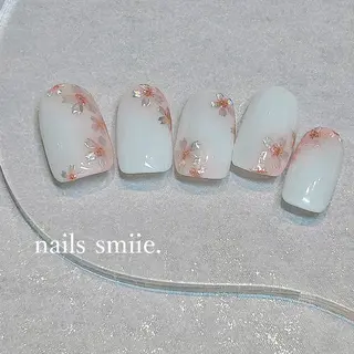 ネイル nails smiie.のネイルデザイン