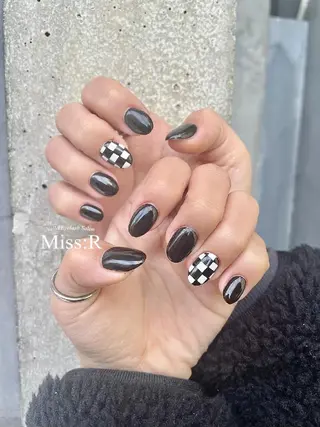 ネイル 稲岡 麻里亜のネイルデザイン