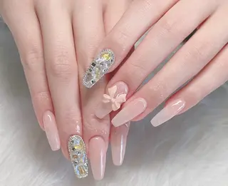 ネイル nail&eye Ariesのネイルデザイン