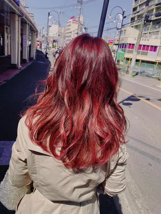 セミロング カラー 宇賀 芹加のヘアスタイル