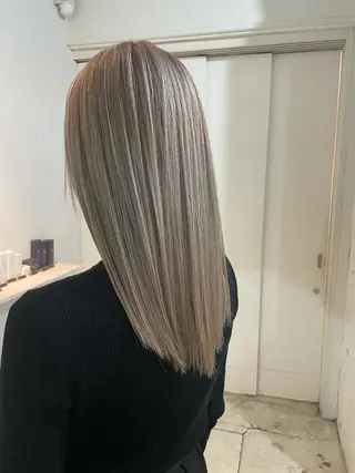 セミロング ダブルカラー/透明感 💈JUNYA💈のヘアスタイル