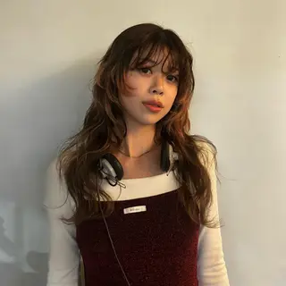 ロング カラー HANA所属・林 小桃のヘアスタイル