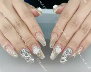 ネイル 神田 ココナッツのネイルデザイン