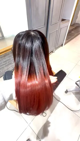 ロング うっちー ブリーチ /ツヤ髪/縮毛矯正のヘアスタイル