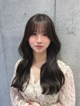 ロング カラー 韓国レイヤー透明感 カラーヨウスケのヘアスタイル