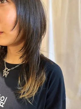 ロング かつやま めいのヘアスタイル