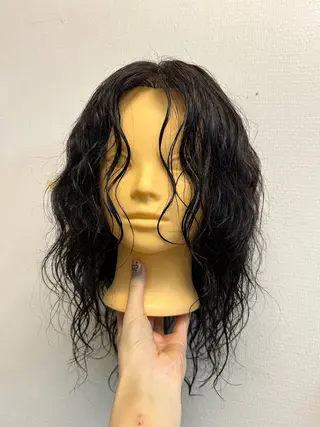 セミロング パーマ 山端 梨音のヘアスタイル