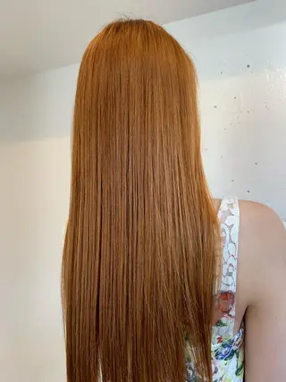 ロング カラー トップ スタイリストのヘアスタイル