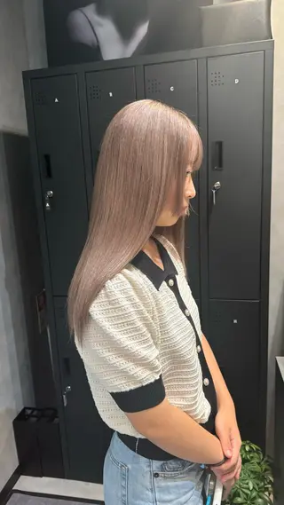 ロング 坂谷 BUCKS/縮毛矯正のヘアスタイル