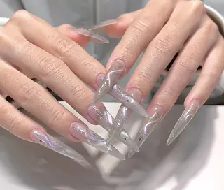 ネイル エリ🫧 nail池袋東口のネイルデザイン