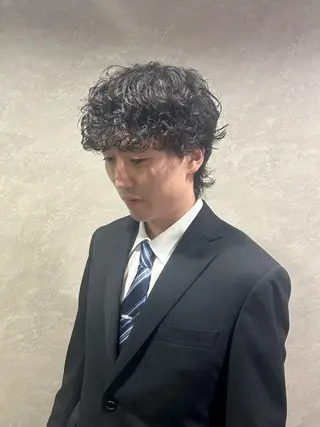 パーマ メンズ 新宿 韓国 シャドウパーマ 志龍のヘアスタイル