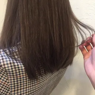 セミロング カラー 山下 千明のヘアスタイル