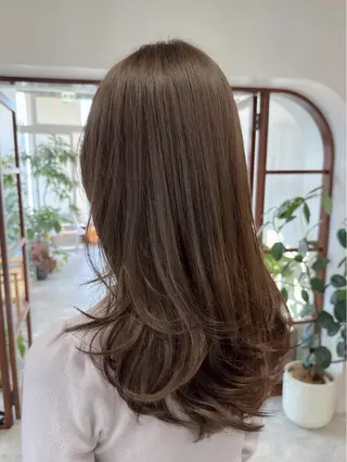 ロング カラー ✨️赤み消しカラー/ けんしん/ミルクティのヘアスタイル