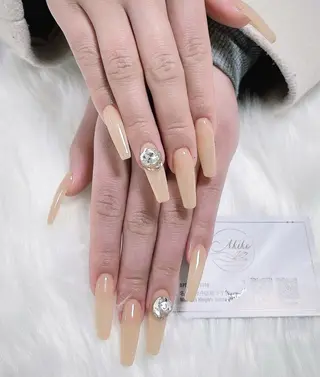 ネイル AKIKO ネイルサロンのネイルデザイン