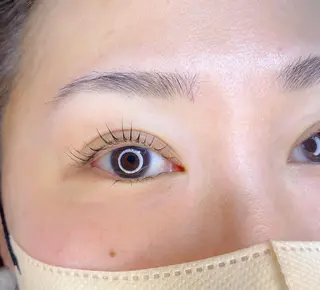 マツエク・マツパ 繪蒔/柿の木坂 にあるまつ毛サロンのマツエク・マツパデザイン