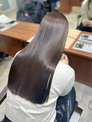 ロング ✨縮毛矯正✨艶髪✨️ 髪質改善✨鴻巣✨️のヘアスタイル