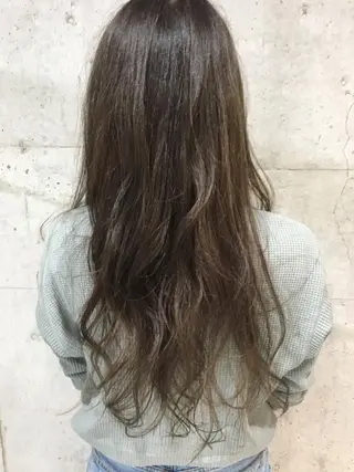 カラー 日野 めぐみのヘアスタイル