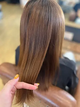 セミロング 大橋 美紀 アルファカットヴィラのヘアスタイル