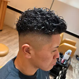 ショート パーマ 黒原 将貴のヘアスタイル