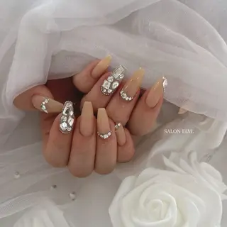 ネイル SALON ELVI.のネイルデザイン
