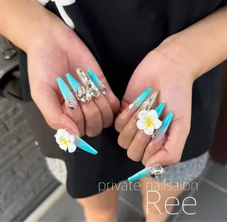 ロング 知花 梨花のネイルデザイン