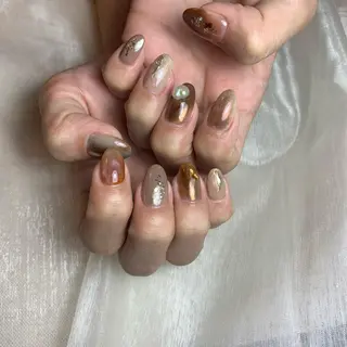 ネイル 里見 麗のネイルデザイン