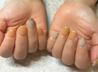 ネイル ロエ所属・Lowé いちごのネイルデザイン