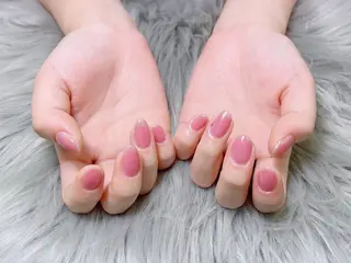 ネイル Demure リリス　銀座店のネイルデザイン