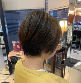 ショート 荻野 早紀のヘアスタイル