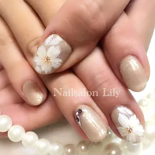 ネイル Lily*nail 🌻Mii🌻のネイルデザイン