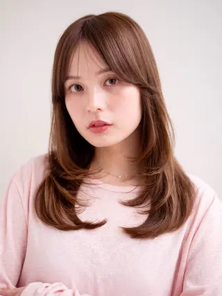 ミディアム 似合わせ/ベージュ /レイヤー/りほ🤍のヘアスタイル