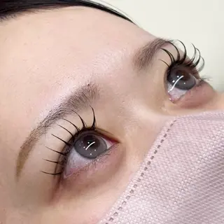 マツエク・マツパ 丹 みなみのヘアスタイル