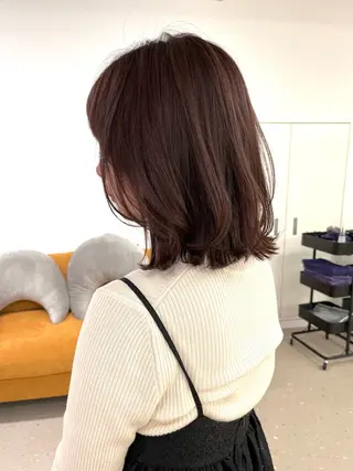 ミディアム 箱崎 凪沙のヘアスタイル