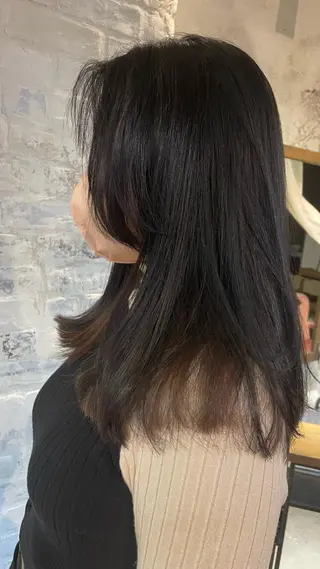 ロング 橋本 実奈美のヘアスタイル